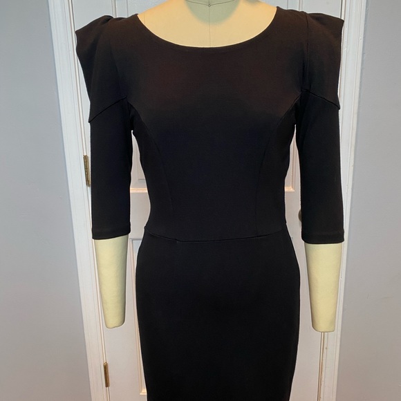 Elle Lauri pointed shoulder black dress - Picture 2 of 4